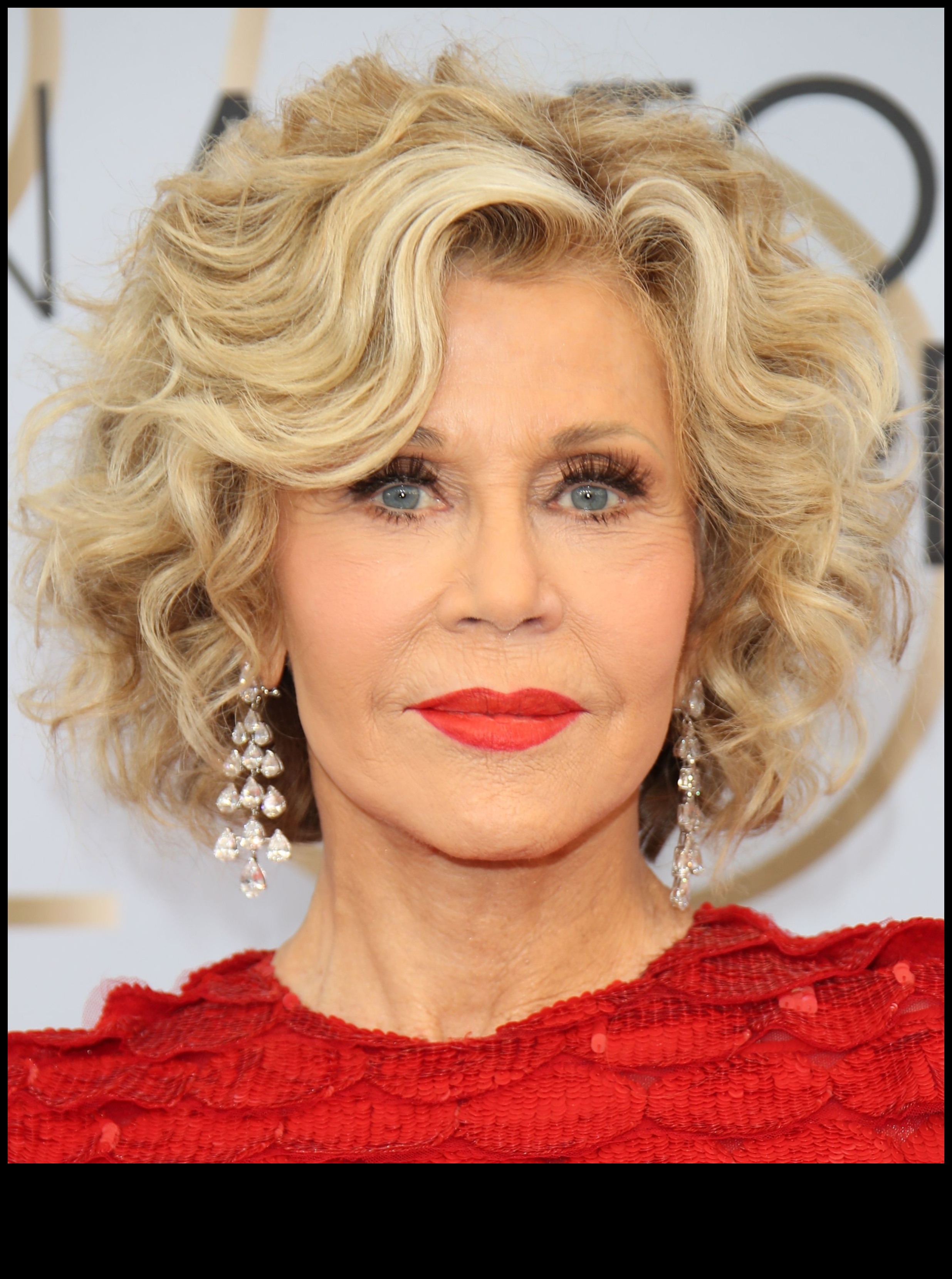 Coafuri aprobate de celebrități care sfidează vârsta